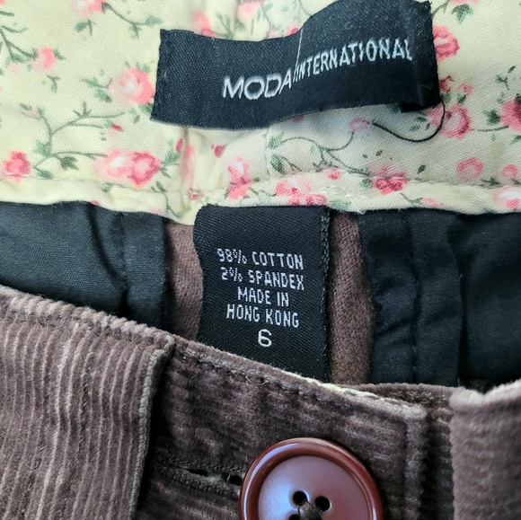 Victoria's Secret Moda Intl. Corduroy. - Picture 4 of 6